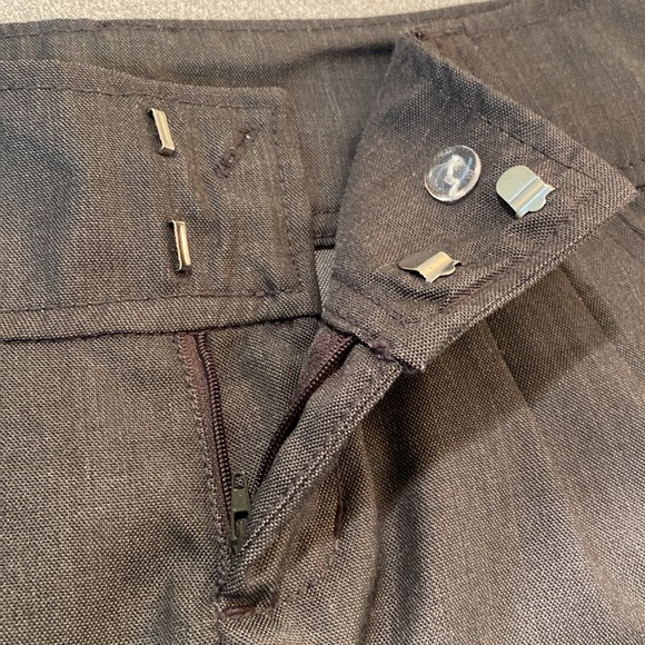 Streetwear Society - pleated grey shorts. Size 5 - Picture 5 of 12